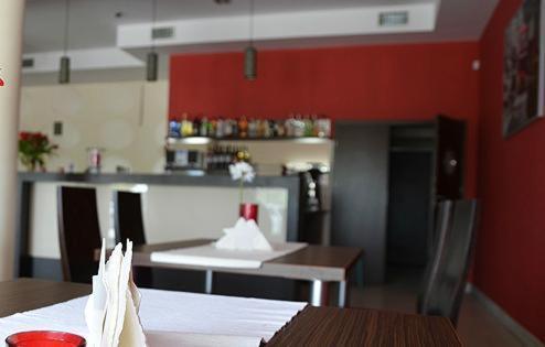 Hotel Cynamon Tokarnia  Экстерьер фото